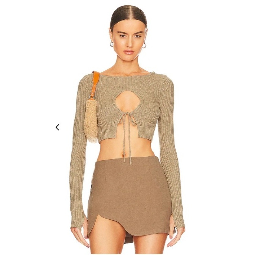 Revolve h:ours Lua Cropped Keyhole Sweater Tan Ribbed Tie Front Thumbholes L